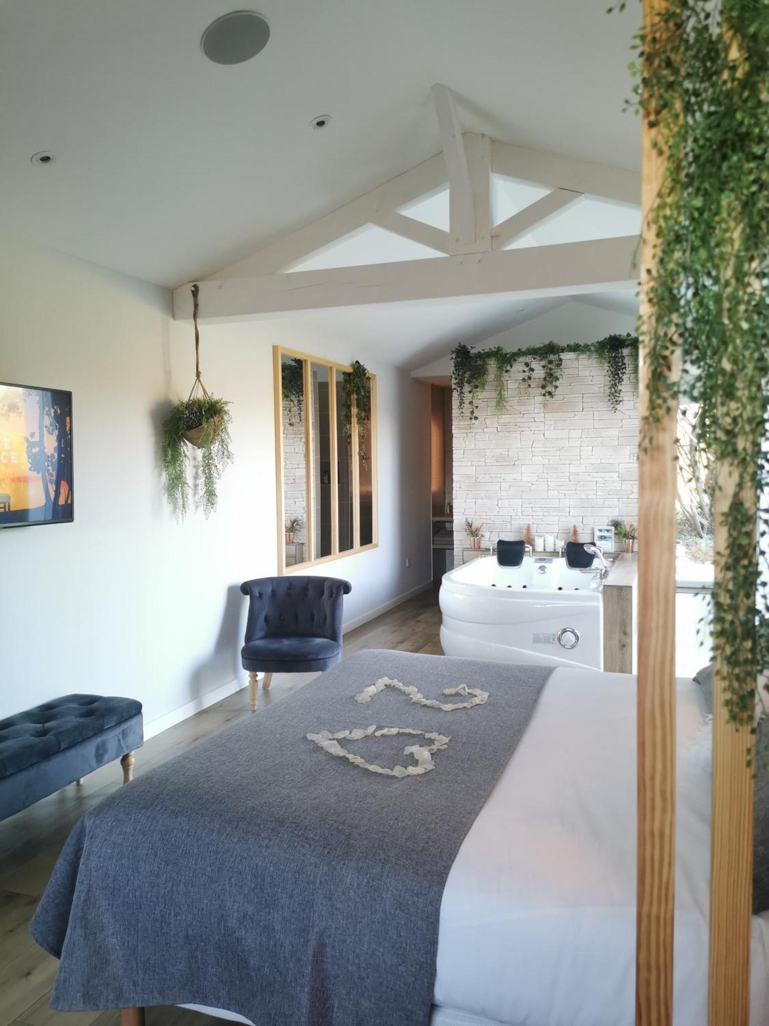 L'Essentiel - Love 5 Etoiles Talmont-Saint-Hilaire Exterior foto
